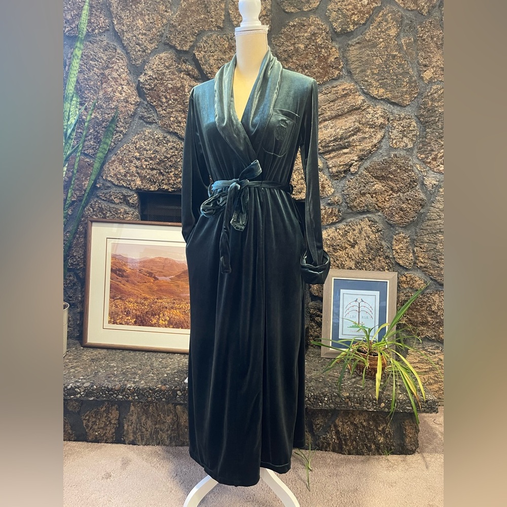 Lauren Ralph Lauren Velvet Robe in Deep Green, Small